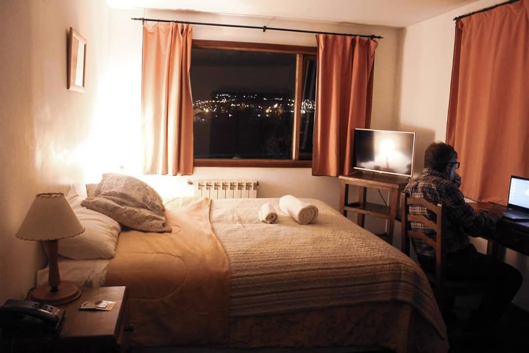 Oikos Hotel Ушуая Екстериор снимка